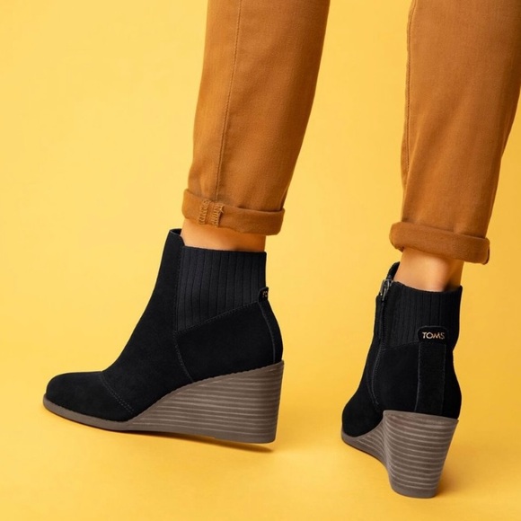 Toms Sadie Wedge  Black Suede Ankle Boots Women’s Size 11 - Picture 1 of 16